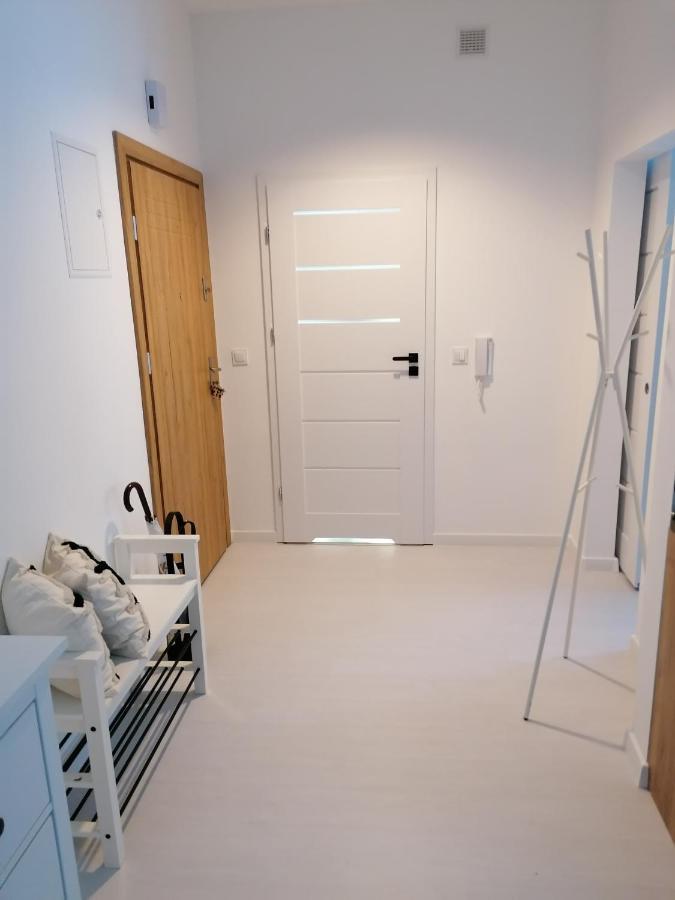 Apartament Przy Jeziorze 博尔内苏利诺沃 外观 照片