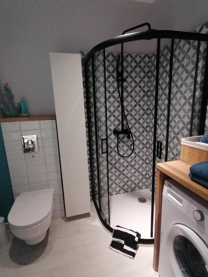 Apartament Przy Jeziorze 博尔内苏利诺沃 外观 照片